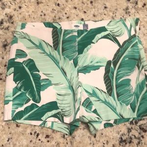 Old Navy leaf print shorts